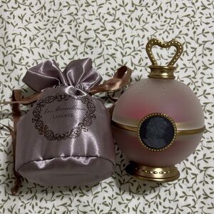 Les Merveilleuses Ladurée Petal Blush Face Color Rose Ladurée 04 pot Blush NOS